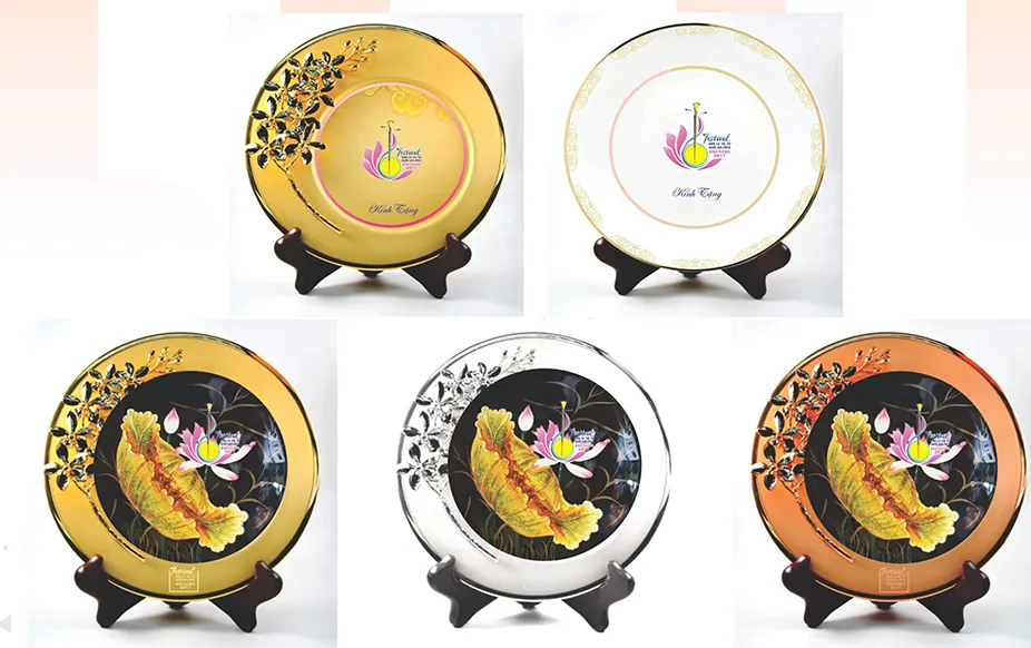 Đĩa gốm sứ mạ vàng, Festival Đờn ca tài tử 2017